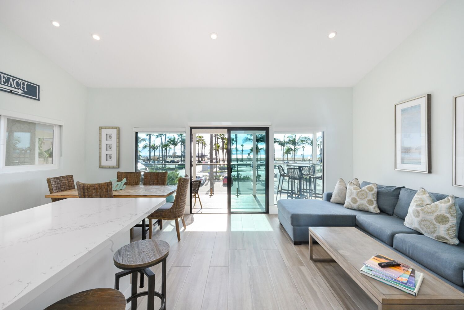 5 Bedroom Duplex With Patio & Balcony Walk To Pier - 뉴포트비치