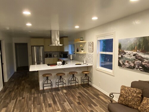 Charming Home with Beautiful Mountain Views