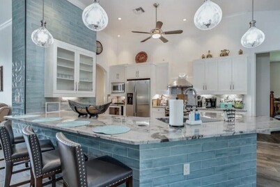 Peaceful Paradise Villa located minutes to fifth Avenue Shoppes and beaches