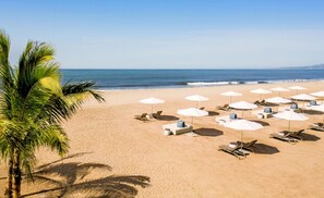 Perto da praia, toalhas de praia 