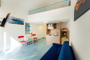 Interior - La Dépandance - One Bedroom Apartment, Sleeps 4 (Procida)