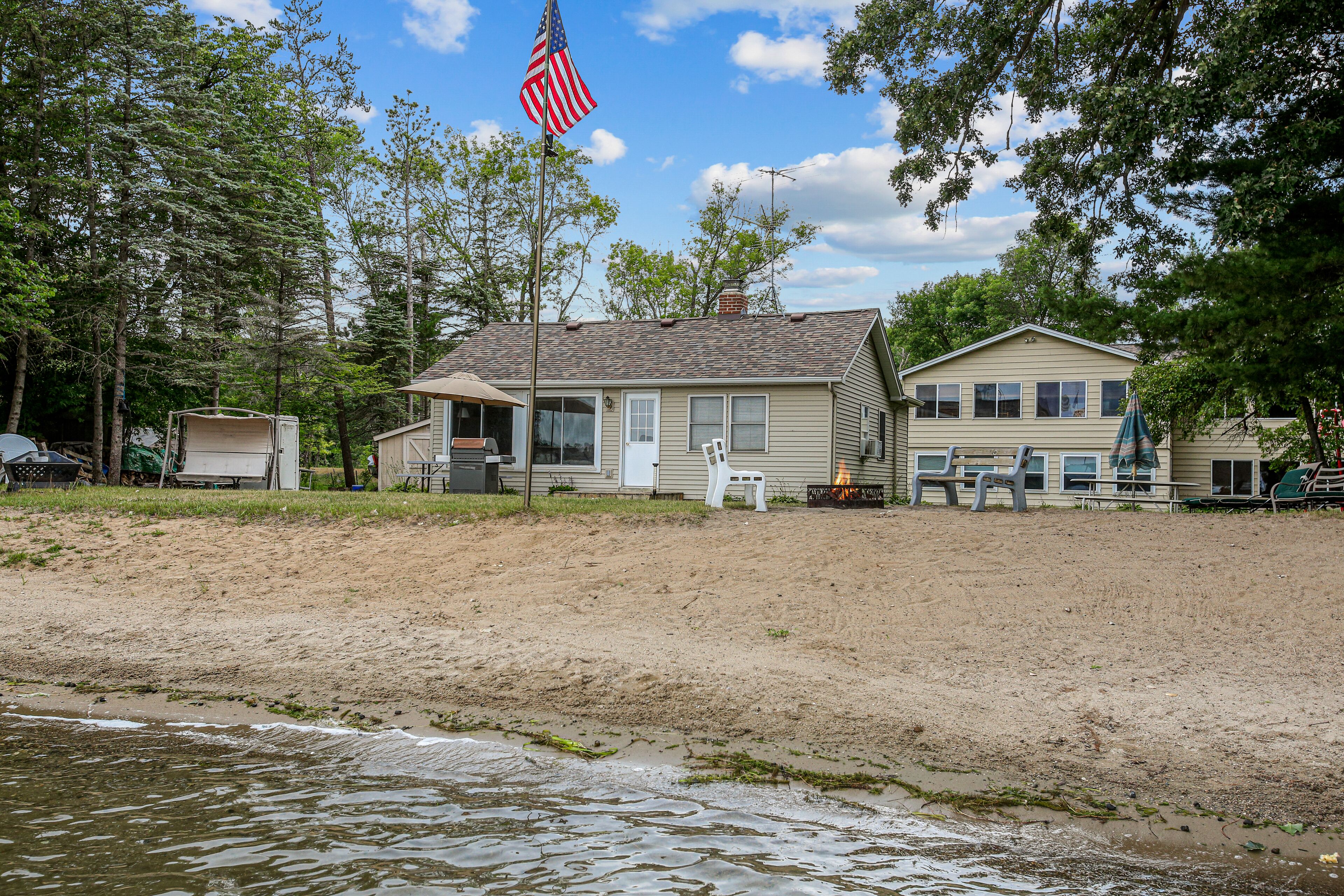 Cozy Oasis on Bass Lake!