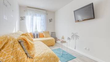 Télévision à écran plat