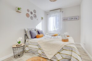 1 makuuhuone, silitysrauta/-lauta, Wi-Fi, vuodevaatteet