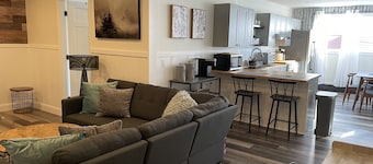Brand new Apt B: 1 Bedroom 1 Bath in the Heart of Downtown Ellsworth