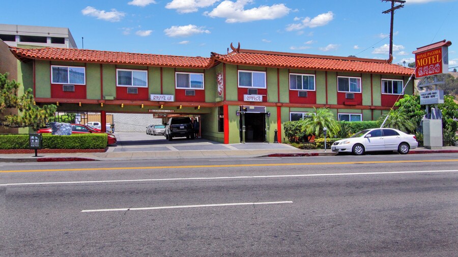 Royal Pagoda Motel