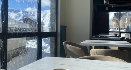 Apartment  with Mountain  view in Gudauri