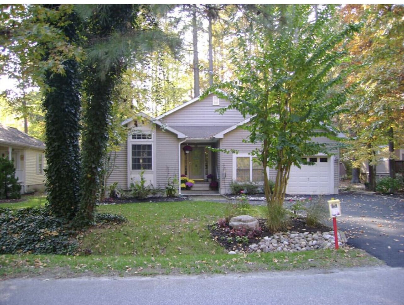 Updated 3 Bedroom 2 Bathroom Home - Ocean Pines