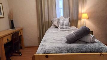 3 chambres, fer et planche à repasser, accès au Wi-Fi (inclus)