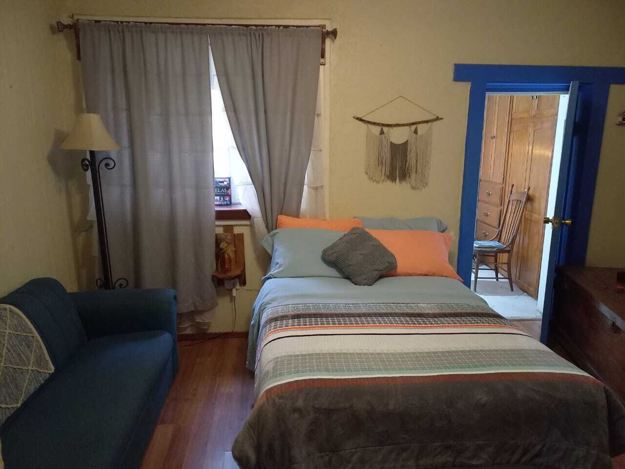 3 chambres, fer et planche à repasser, Wi-Fi gratuit, draps fournis