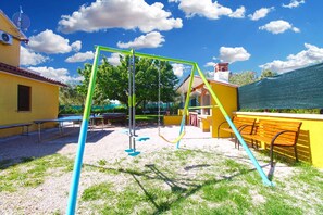 Children's area - Villa with outdoor pool and sun terrace (Vodnjan)