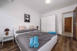 3 bedrooms, WiFi