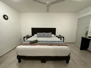 King size | 羽絨被、Select Comfort 床墊、免費 Wi-Fi