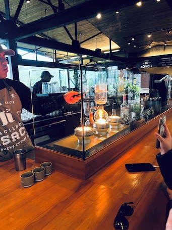 Ecotours. Park View Hotel y Restaurante