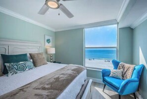 2 bedrooms, in-room safe, iron/ironing board, free WiFi - Beach Front Madeira Beach (Madeira Beach)