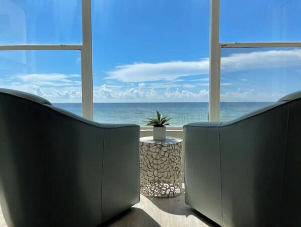 Interior - Beach Front Madeira Beach (Madeira Beach)