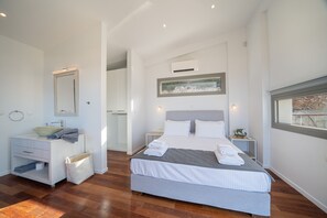 2 chambres, fer et planche à repasser, lit parapluie, Wi-Fi gratuit