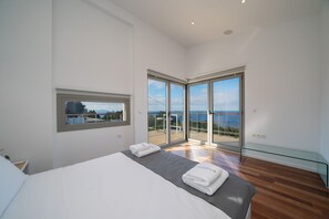 2 bedrooms, iron/ironing board, travel cot, free WiFi - Newly built |  Saltwater Pool   |   Best sunsets in Northern Kefalonia (Fiscardo)