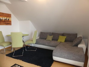 TV - Anneliese by Interhome (Saalfelden am Steinernen Meer)