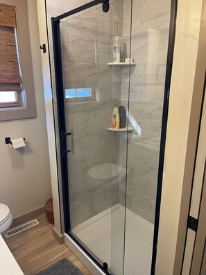 Bathtub, hair dryer, towels