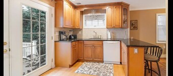 Escape to Serenity at Seaside Heights/Park, private outdoor hot tub 