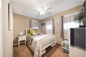 3 bedrooms, iron/ironing board, travel crib, free WiFi