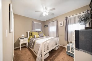 3 bedrooms, iron/ironing board, travel crib, free WiFi