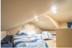 3 makuuhuonetta, silitysrauta/-lauta, vauvan matkasänky, ilmainen Wi-Fi