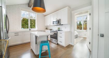 Wonderful Kirkland Guest House near the beach!