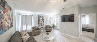 Right At Home-Midland Northtown Place