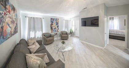 Right At Home-Midland Northtown Place