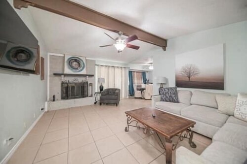 Right At Home-Midland Destination Getaway-reduced due to cancellation