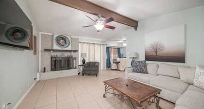 Right At Home-Midland Destination Getaway-reduced due to cancellation