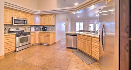 Hurricane Home w/ Pool & Spa ~ 25 Mi to Zion!