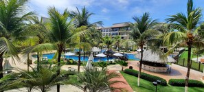 Outdoor pool - Apartment on the sand 300 meters from the beach park (CE)