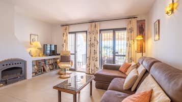 Fireplace, DVD player
