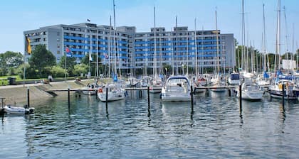 Ferienwohnung mit Hafenblick - Ferienwohnung in der Ostseeresidenz