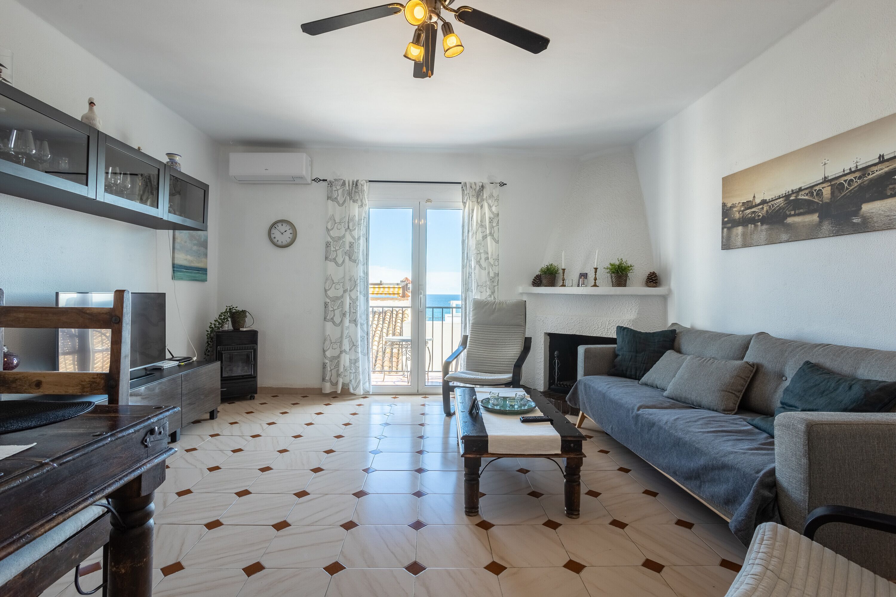 Lecteur de DVD, chaîne hi-fi