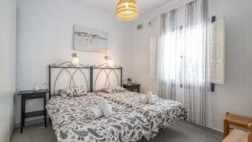 2 habitaciones, tabla de planchar con plancha y wifi gratis