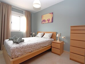 2 bedrooms, iron/ironing board, free WiFi, bed sheets - Luxury Apartment Holiday Rental Nerja close to the Beach with Shared Pool & Wi-Fi (Nerja)