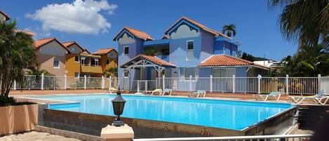 Utomhuspool