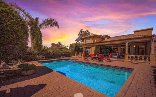 Outdoor pool, a heated pool
