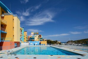 Pool - Deluxe 1 bedroom apartment Marina de Albufeira (Albufeira)