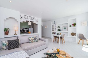 TV - 1 bedroom Apartment Albufeira Old Town (Albufeira)