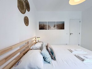 1 bedroom, iron/ironing board, travel crib, WiFi