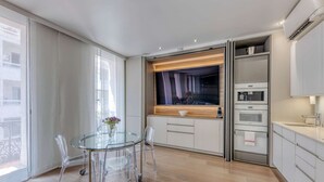 Dining - Arundel Croisette - 100m Beach Palais - Free Parking AC Fibre (Cannes)