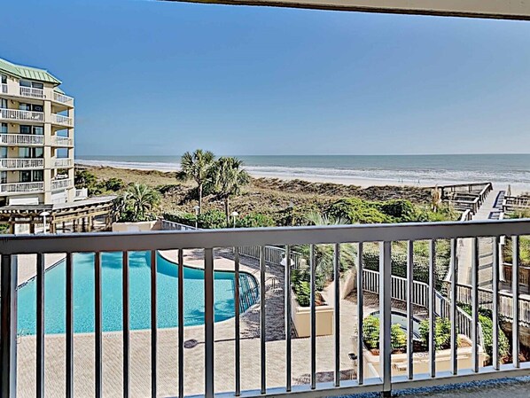 Property grounds - Warwick 203 Oceanfront - Great views of Ocean and Pool, Clubhouse Access (Pawleys Island)