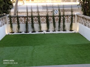 Property grounds - Apartment located 20m from the sea (Can Picafort)