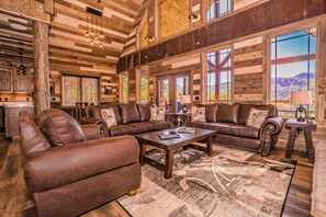 TV, fireplace, video games - Cave Mountain Lodge: INDOOR POOL! Mtn Views! Theater, Games, Hot tub, Signature! (Sevierville)