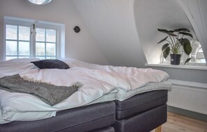 8 makuuhuonetta, vauvan matkasänky, ilmainen Wi-Fi